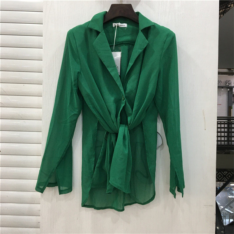 SIE63662017 summer new loose collar open fork front knotted casual sunscreen shirt woman