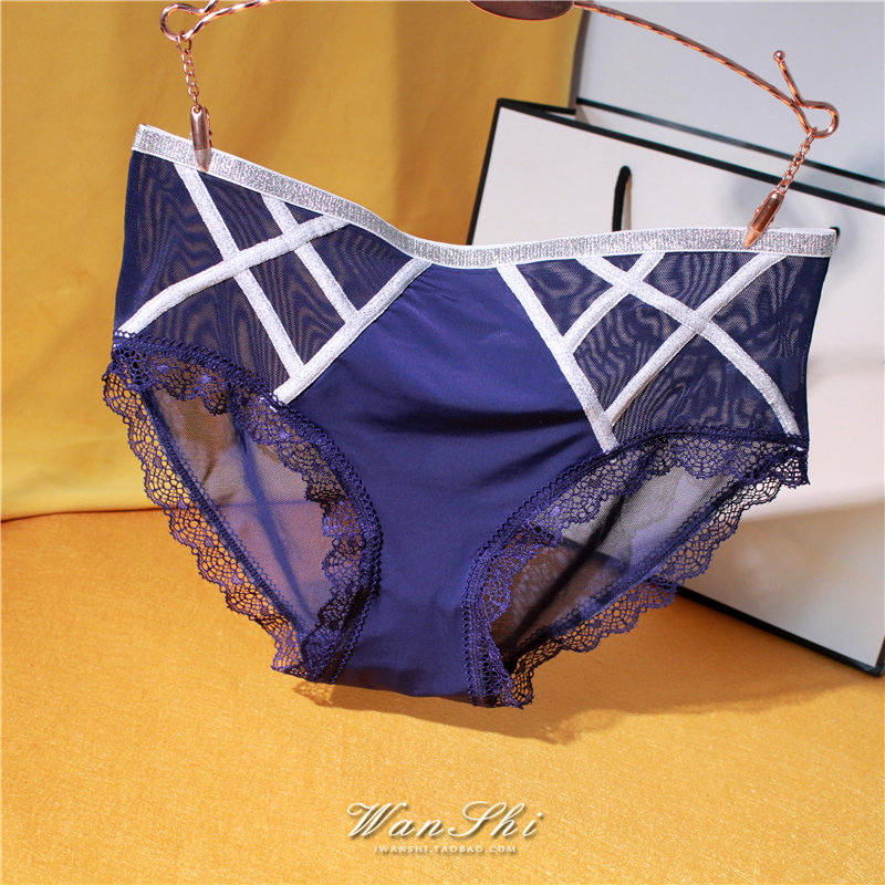 High - end / Silver Silver Silver Wire Trace Light Pantye Women in the middle of the thick - bag Triangle pants of European and American ladies