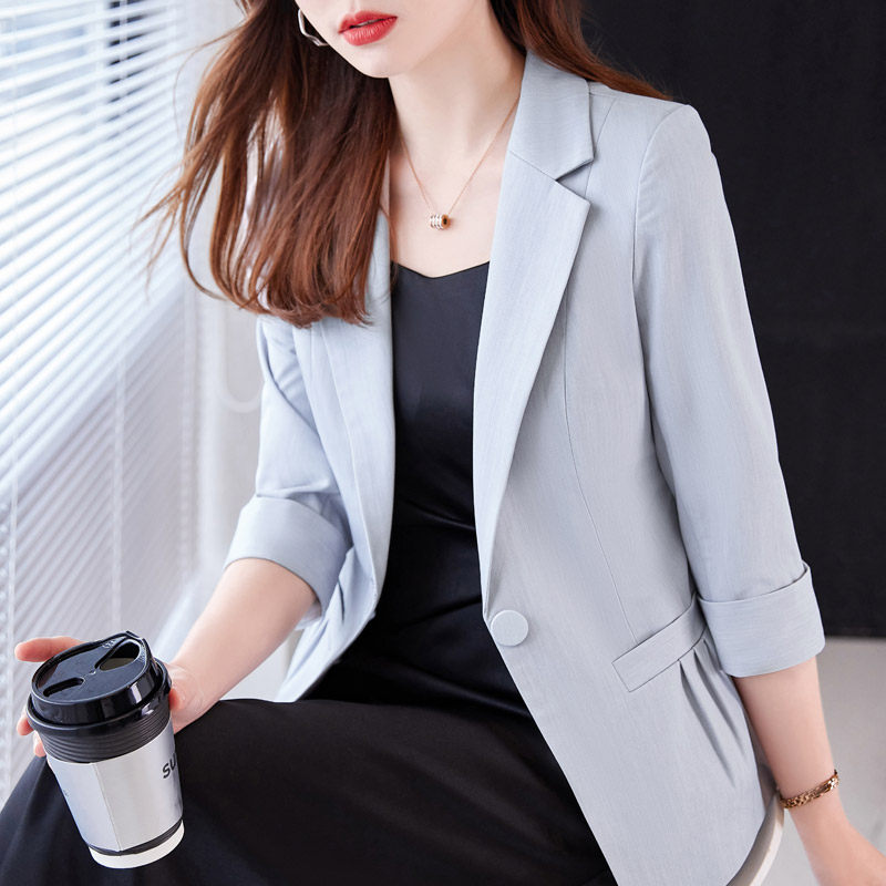 Small suit jacket woman small sub 2022 Summer new career short 70% sleeves casual thin Western suit jacket
