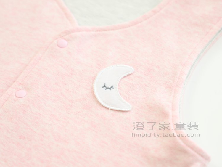 Áo thun trẻ em hai mặt mềm mại, áo vest trăng nhỏ 2018 thu đông cho bé trai và bé gái mặc vest bảo vệ bụng cửa hàng quần áo trẻ em