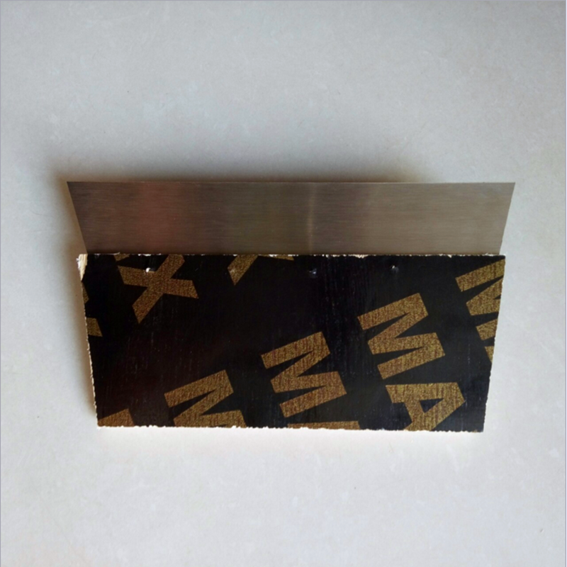 Three-plywood buttoned hand wood squeegee batch soil knife decoration tool cleaning knife oil ash knife paint batch soil squeegee