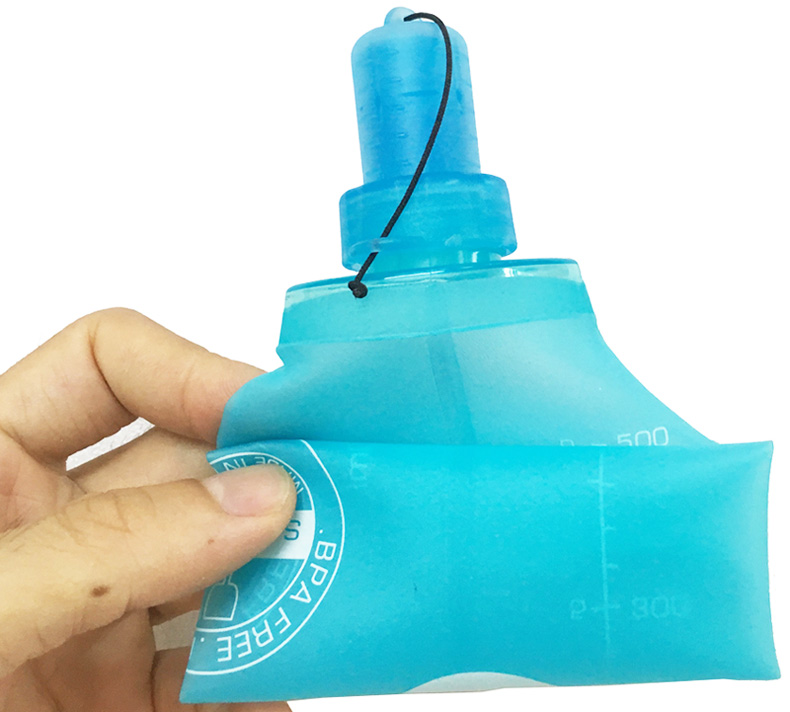 Bangli cưỡi chai nước thể thao chai nước mềm marathon cưỡi chạy chai nước mềm 500 ML quân xanh xanh bình đựng nước uống bằng nhựa có vòi