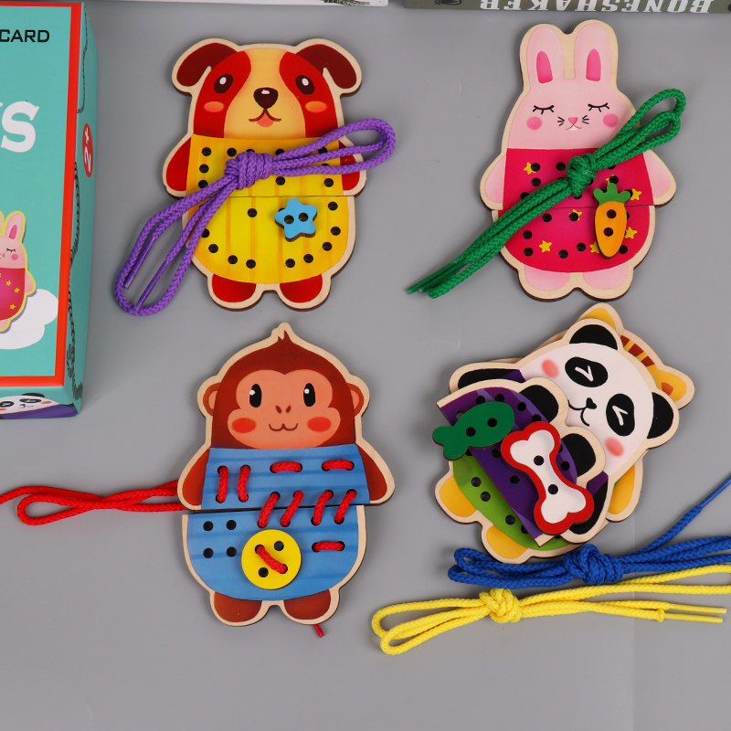 Children 1 - 2 - 3 - 4 years old exercise fine action to develop intellectual piercing animal puzzle girl baby