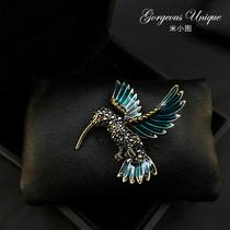 Very vivid high-end Bird brooch for men and women retro corsage jacket suit pin temperament accessories 370