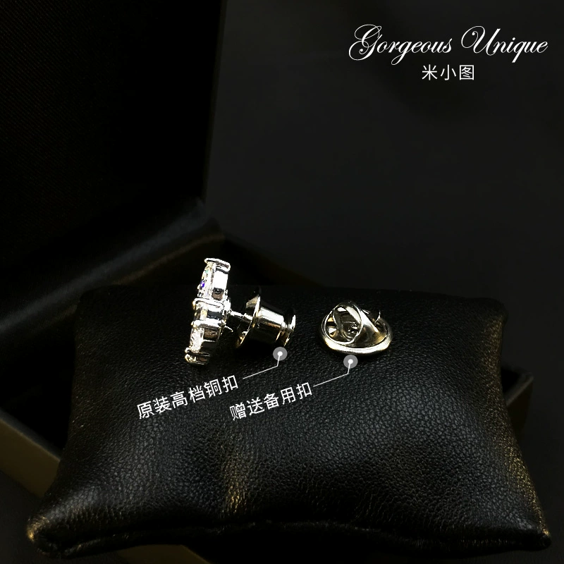 Đơn giản nhỏ bướm flash khoan zircon nhỏ pin nhỏ chống ánh sáng trâm cài pin cardigan khóa trâm phụ kiện 282