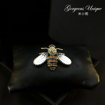 Bee Bumblebee brooch vintage coat corsage atmospheric pin Korean luxury atmospheric men and women accessories 283