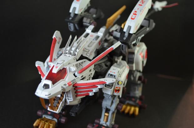Spot BT 003 Black Knight White ma răng dài sư tử Soth cơ thú 1/72 mô hình lắp ráp - Gundam / Mech Model / Robot / Transformers mô hình nhựa gundam