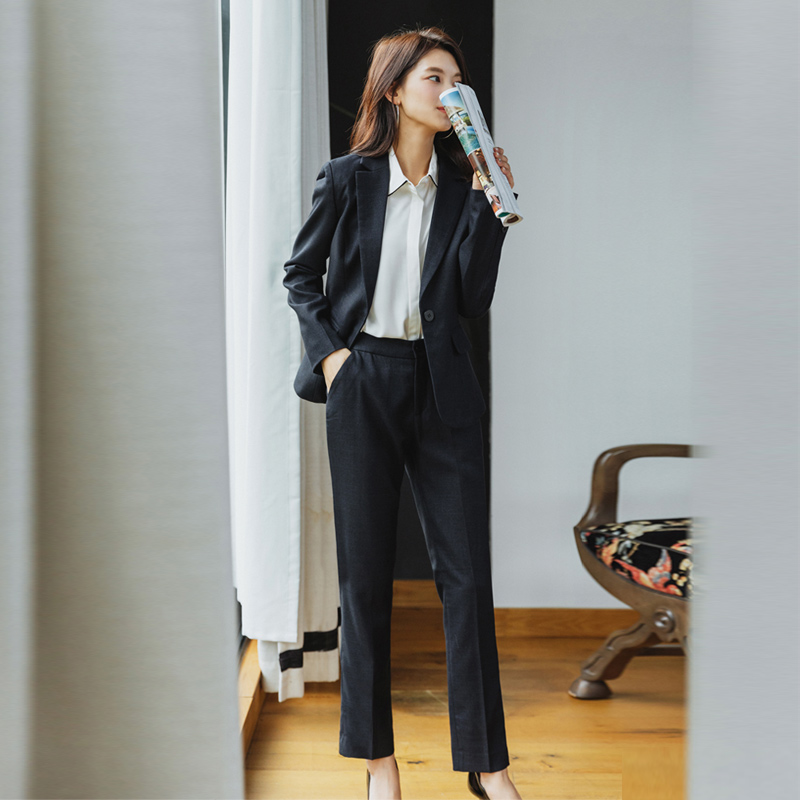 Tailleur femme - Ref 3244856 Image 4