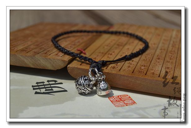 Tiếng chuông cung điện không phai gió xưa sẽ dệt vòng dây thừng chân nam sinh đôi may mắn dây đỏ vòng chân ác quỷ - Vòng chân vòng chân bạc tây tạng