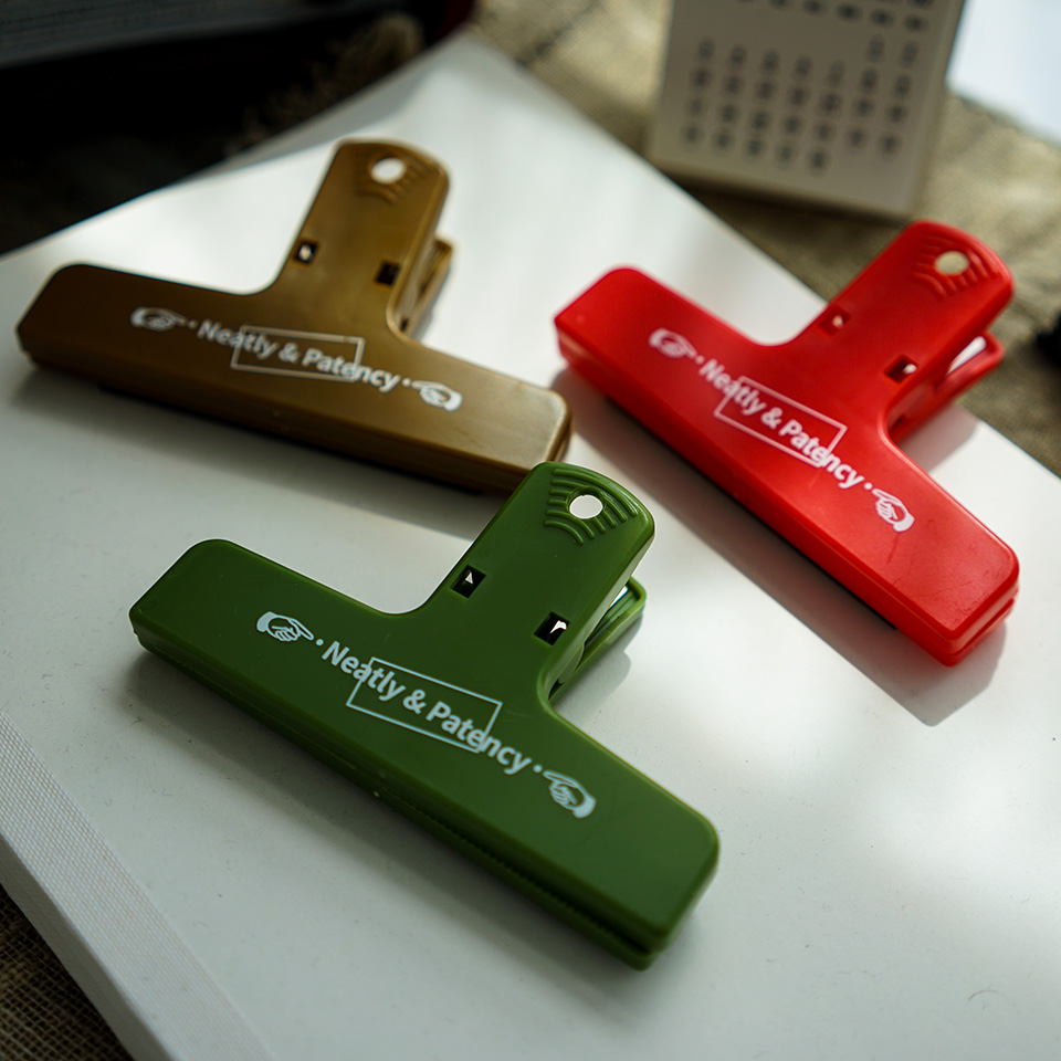 Sugar grocery vintage color bill clip ins Literary photo paper hand account magnet refrigerator suction big clip