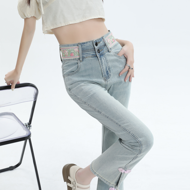 Petite Women's Summer Thin Embroidered Flared Cropped Jeans with a Unique Chinese-Style Design Petite Women's Summer Thin Embroidered Flared Cropped Jeans with a Unique Chinese-Style Design