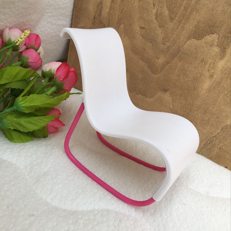 Có thể được búp bê xinh đẹp mô phỏng phụ kiện nội thất sofa nhà ghế sofa chơi cô gái đồ chơi trẻ em búp bê và phụ kiện