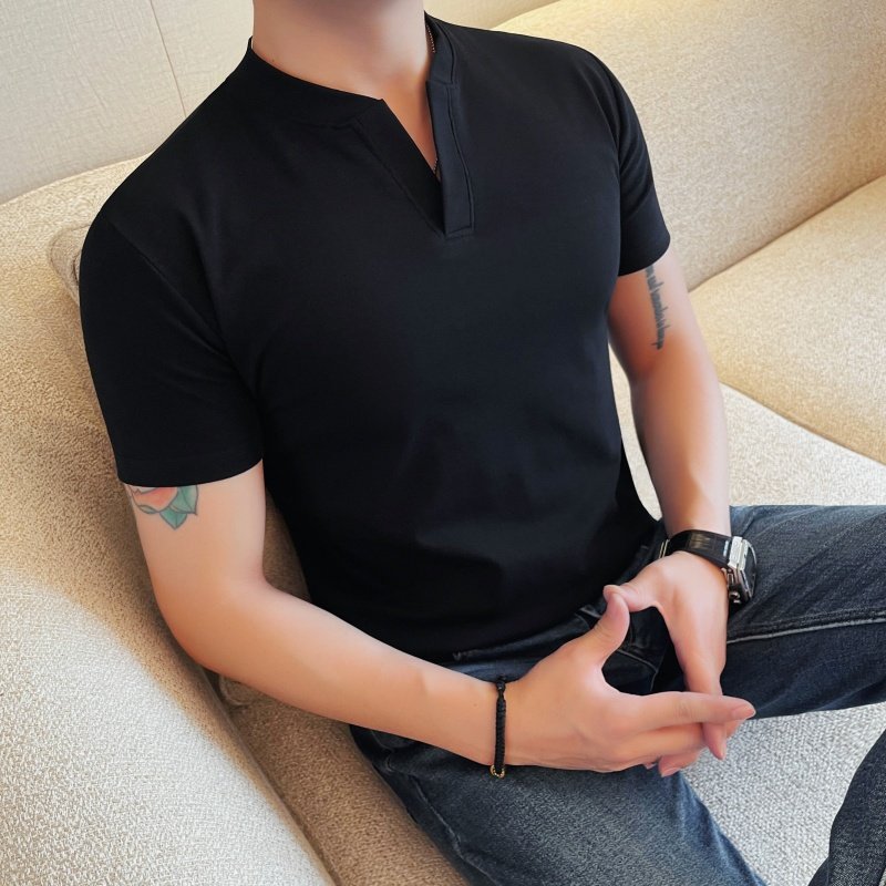 メンズVネック半袖Tシャツ、2026年夏新作、高級感がありクールでトレンディ、純綿、スリムフィット、ヘンリーネック、半袖Tシャツ。