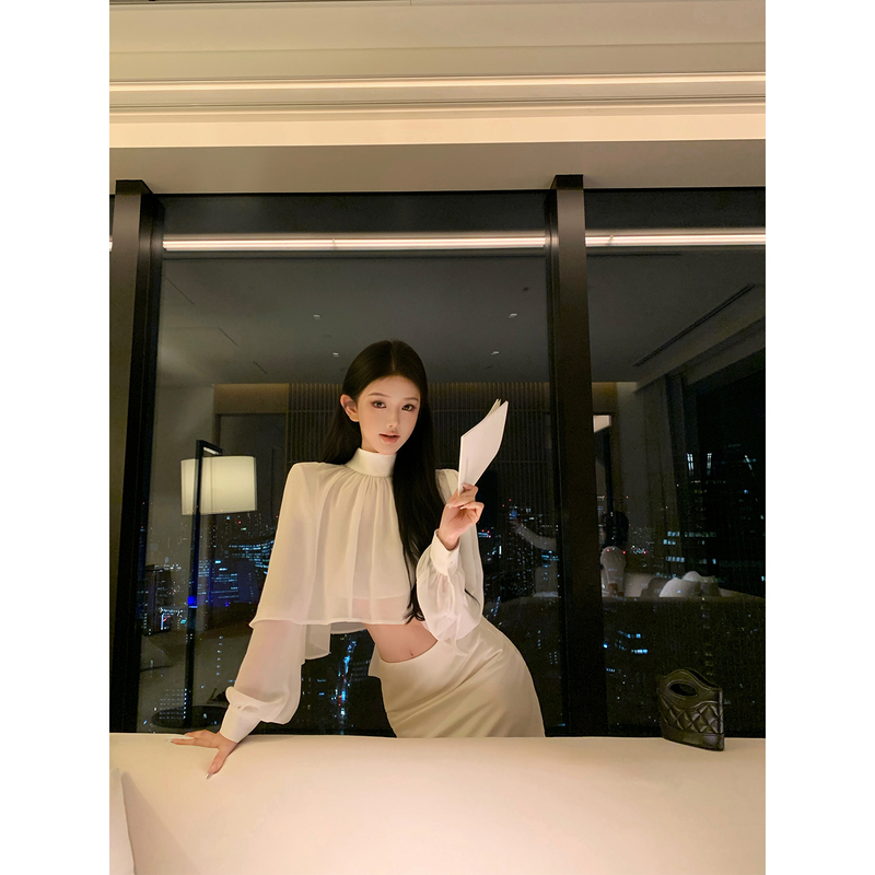 Jayky Yang【Ailis】Half-High Collar Cape-Style Fake Two-Piece Top with Pleated Long-Sleeve Chiffon Shirt Jayky Yang【Ailis】Half-High Collar Cape-Style Fake Two-Piece Top with Pleated Long-Sleeve Chiffon Shirt