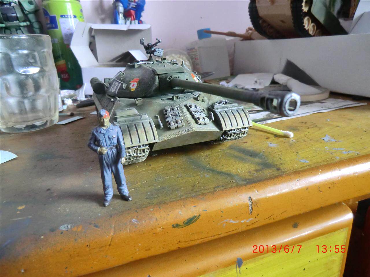 Small Number of hands 00316 1 35 IS-3 FINISHED TANK MODEL GENERATIONS OF WORK PACKAGE PLATE PIECES