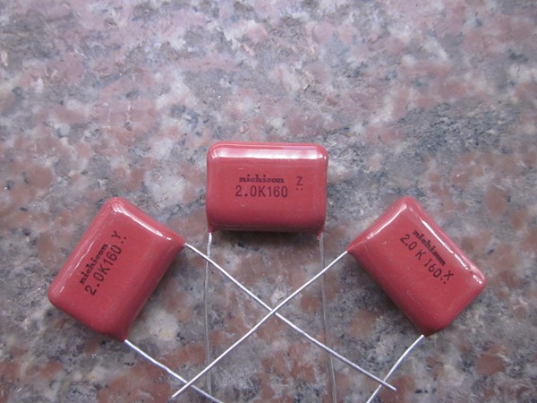 New nichicon Nichicon film capacitor 2uf160v 2 0uf160v 205 160v p=18mm