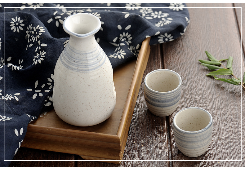 Bộ rượu vang theo phong cách Nhật Bản Bộ bình rượu được vẽ bằng tay Bình thủy tinh Rượu sake Nhật Bản chén uống rượu