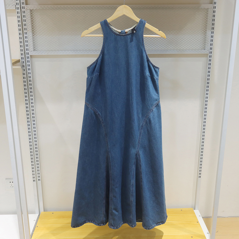 U7387 Foreign Trade European and American Denim Skirt for Women, Round Neck, Sleeveless, Waist-Cinching, Curved Splicing Design, Mid-Length Tank Dress U7387 Foreign Trade European and American Denim Skirt for Women, Round Neck, Sleeveless, Waist-Cinching, Curved Splicing Design, Mid-Length Tank Dress