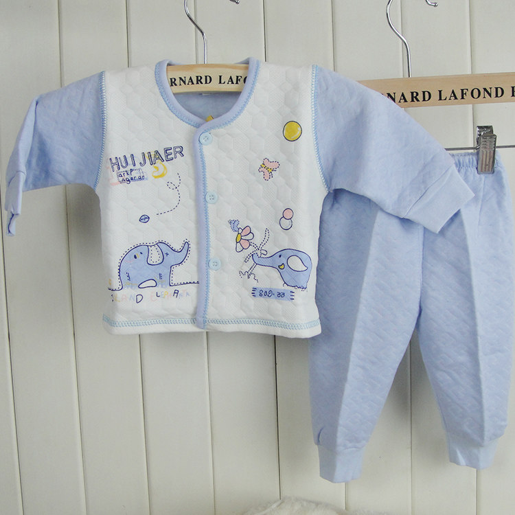 Coffret cadeau pour bébé - vêtements - Ref 1965159 Image 9