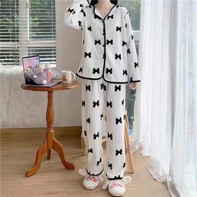 Ladies pajamas spring and autumn winter coral velvet thick plus velvet cute 2022 new flannel suit home service