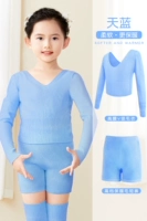 Удерживающий тепло комплект, свитер, синие шорты, V-образный вырез