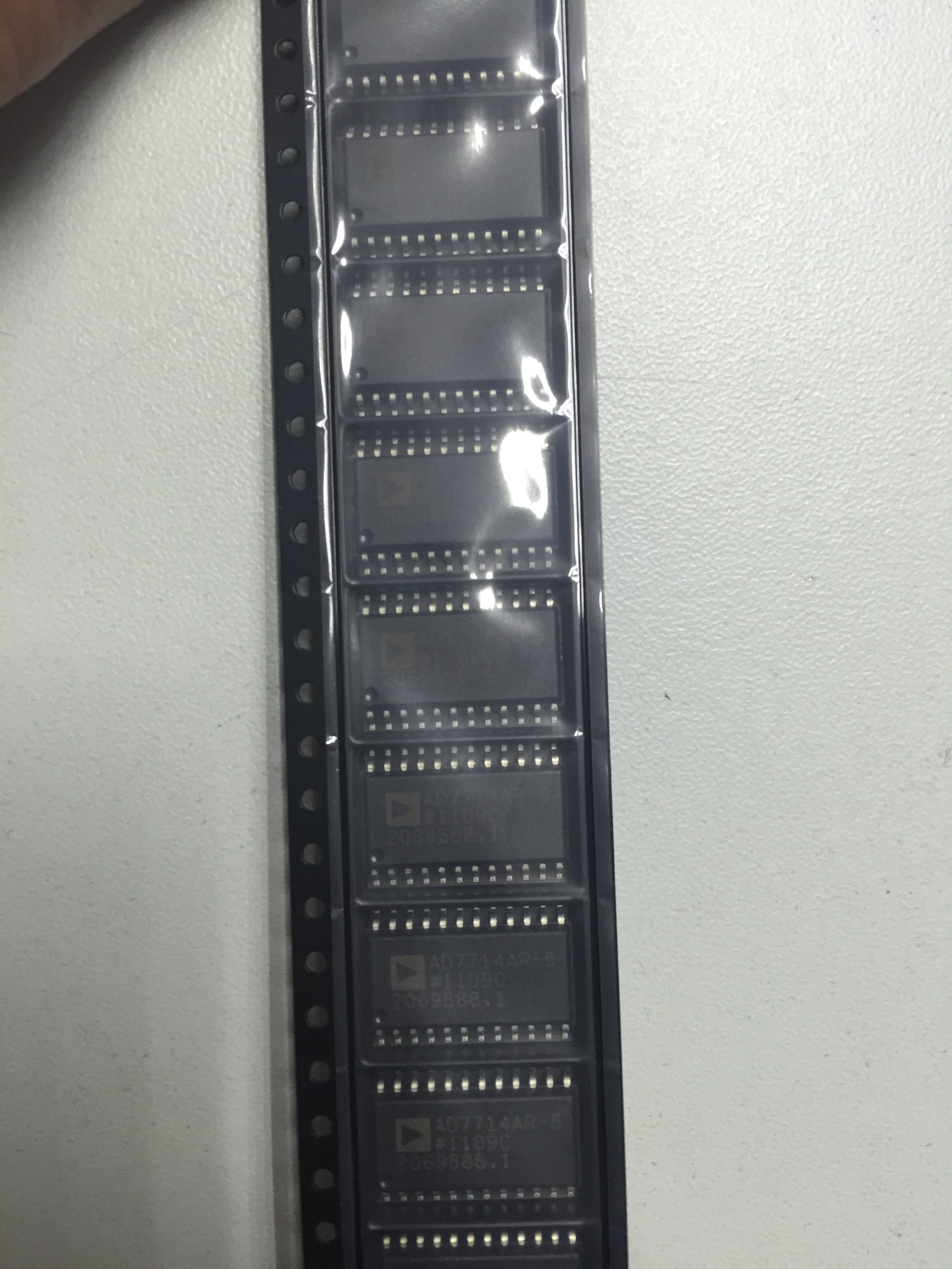 AD7714ARZ-5 original spot consult customer service first photograph