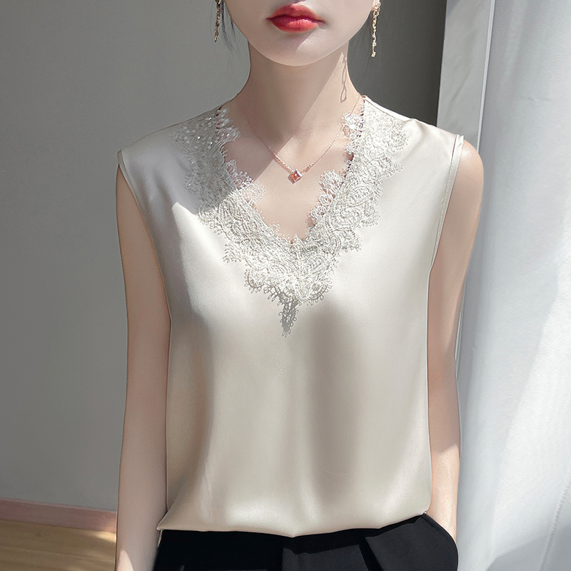 Summer New Style Acetate Satin Lace Patchwork Camisole for Women, French Style Elegant Top, Suitable for Wearing under a Suit or as Outerwear