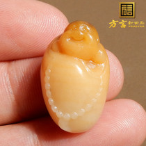 Stunned dialect quality Hetian jade wearing grade Tanghe Huangqin white jade seed material Maitreya Laughing Buddha pendant bag hanging w1