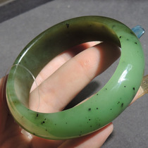Explosive loss dialect Hetian jade Russian Ulan Sea kiwi fruit green with sugar two-color jade inner diameter 58mm bracelet R1