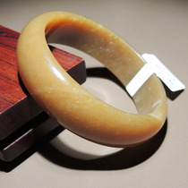 Crazy dialect and Hetian jade features Xinjiang and the final material is warm and delicate sugar white jade card 58mm exquisite bracelet s2