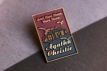 Federal Walk Horse Art Badge Detective Series No One Survived