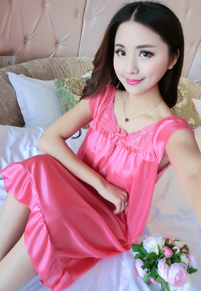 Nightdress nữ mùa hè sexy băng lụa ngắn- tay kích thước lớn phụ nữ mang thai chất béo mm lỏng đoạn dài 200 kg mang thai thời gian mỏng đồ ngủ