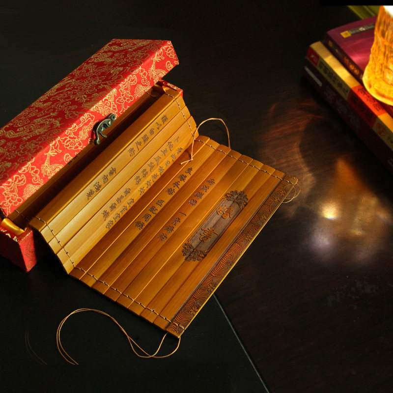 Custom bamboo slips wedding book wedding engagement book hotel Hanfu wedding gift girlfriend gift wedding gift scroll engraving