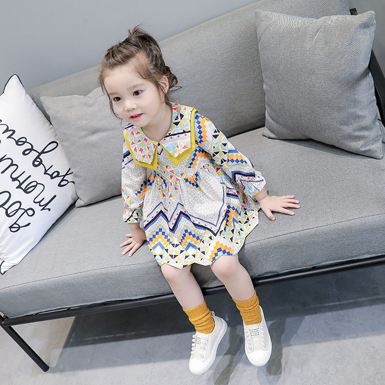Girl Autumn Clothing 2022 New Korean Version Pure Cotton Princess Dresses Baby Foreign Pie Crummy Flowers Middle Children Long Sleeve Foreign Dress