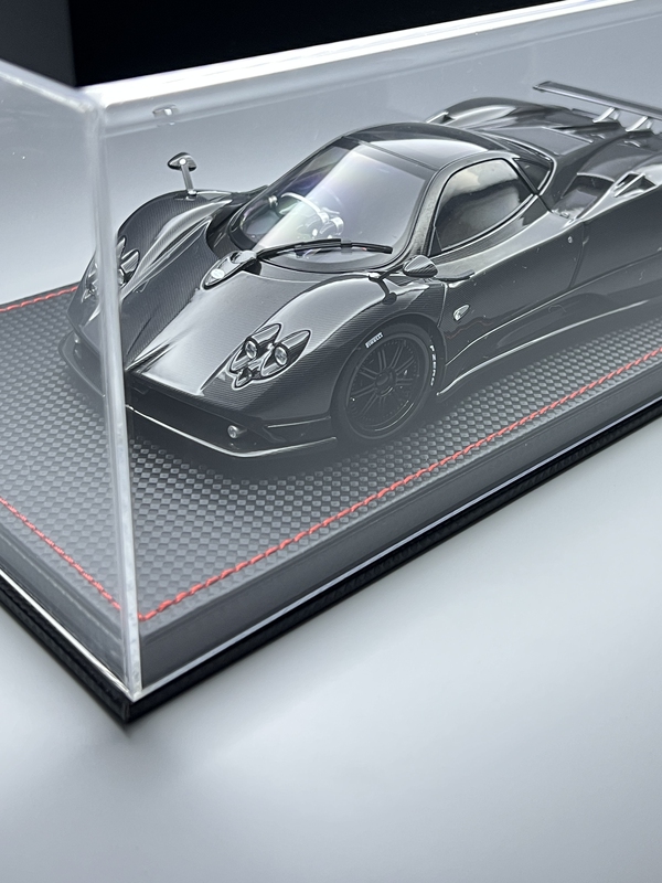 1:18 Car Model Acrylic Display Box with Dust Cover and Integrated Leather Base, Specifically for Autoart Cmc Model Collection