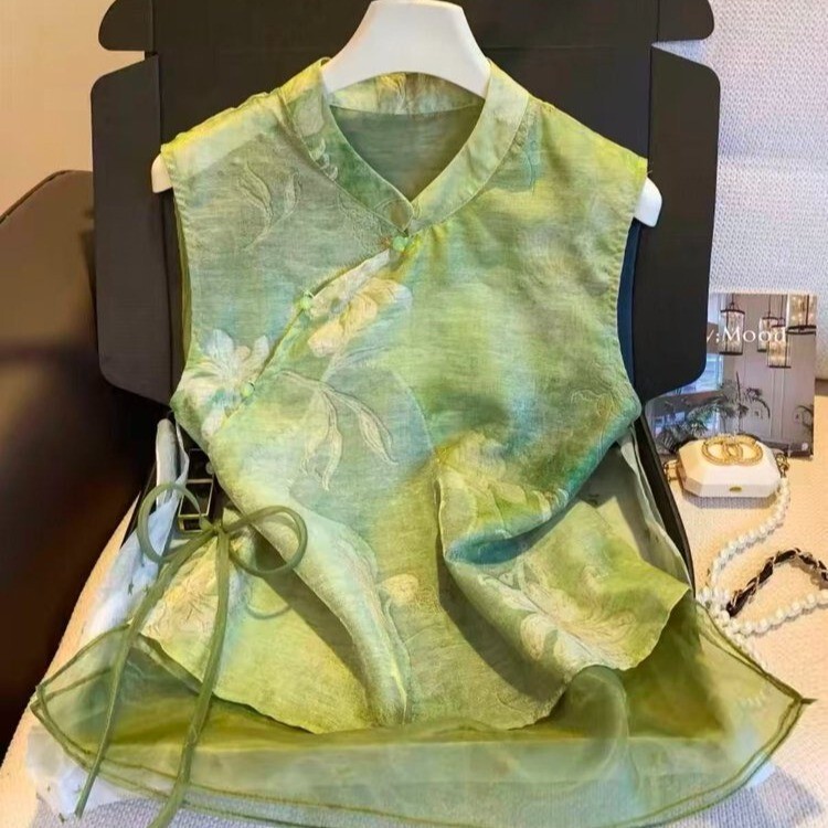 New Chinese-Style National Fashion Blouse for Women, Lace-Up Sleeveless Top, Loose-Fitting Summer Vest with a Slimming Effect in Green