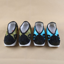 Opera Laosheng shoes Peking Opera drama ancient costumes Laodan shoes Yuntou boots one inch of small life boots Fu characters