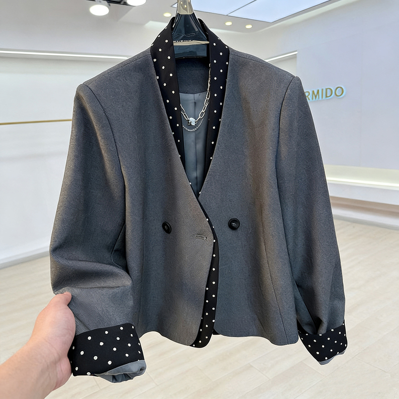 Short Gray Blazer for Women 2026 New Early Spring Exquisite and Trendy Casual Elegant Socialite High-End Small Suit