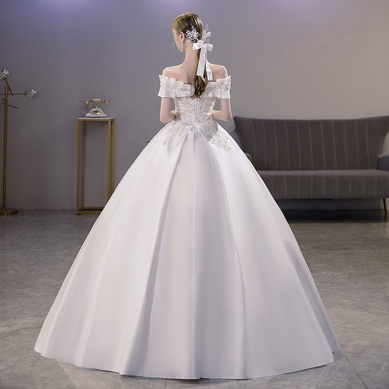 Saton -shaped shoulder wedding main yarn 2024 new bride high -level texture simple, superb, lying temperament is thin and thin Saton -shaped shoulder wedding main yarn 2024 new bride high -level texture simple, superb, lying temperament is thin and thin