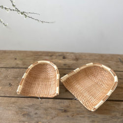 Farmhouse Rattan Bamboo Willow Mini Small Dustpan Non-porous Snacks Dim Sum Dessert Plate Storage Basket Folk Handmade Pat
