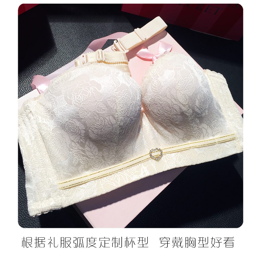 Cốc mỏng ngực lớn thu thập áo ngực quây áo ngực vô hình ngực lớn strapless bra non-slip hỗ trợ trên váy áo ngực