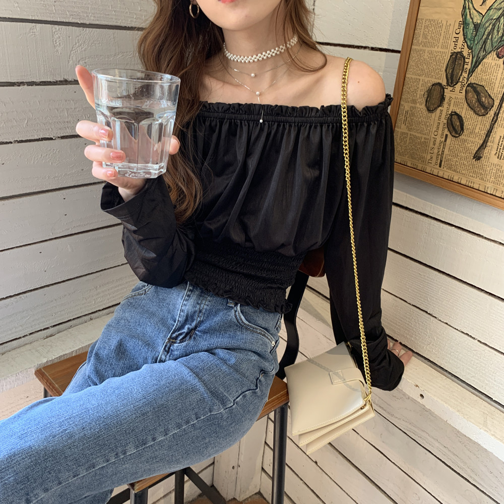 The smallest sea Korean version of spring solid color wooden ear edge word shoulder thin short bubble sleeve to pull the top for women