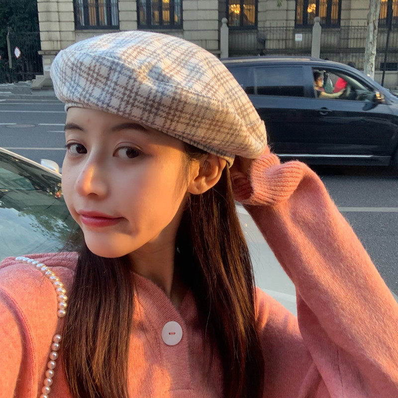 Fashion Korean version of the girl wool plaid beret childrens autumn and winter Japanese flat top wild painter hat Pumpkin hat