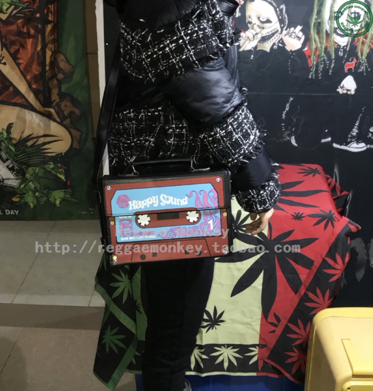 【Reggae Monkey】National Takeaway Back Street Trendy Retro Cassette Tape Makeup Handbag Shoulder Bag 【Reggae Monkey】National Takeaway Back Street Trendy Retro Cassette Tape Makeup Handbag Shoulder Bag