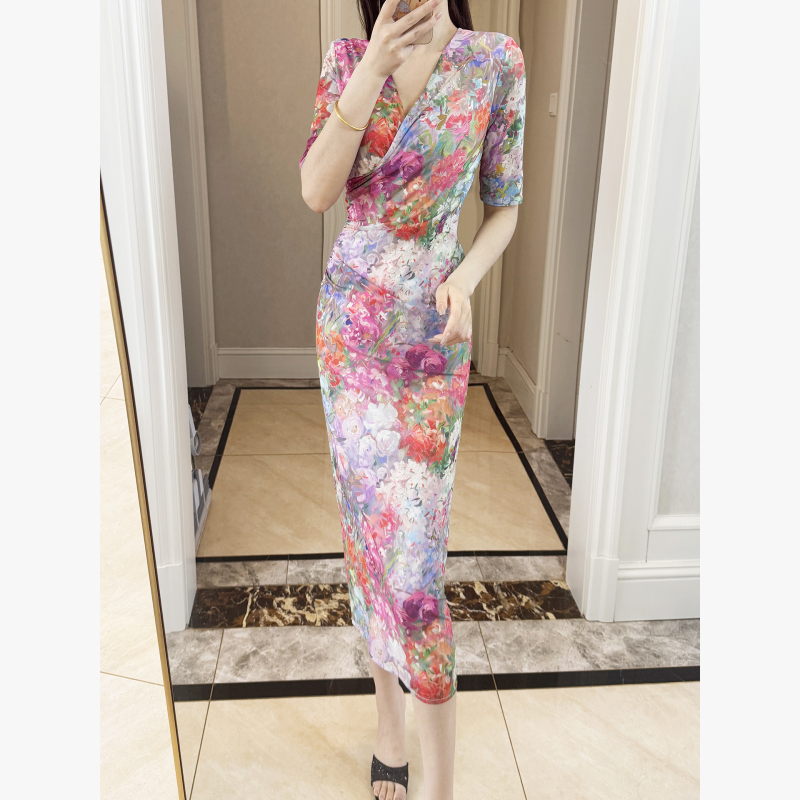 Rl2026 Summer Classic Dv* Style V-Neck Pleated Slimming Mesh Dress, Comfortable and Neat, Plus Size Rl2026 Summer Classic Dv* Style V-Neck Pleated Slimming Mesh Dress, Comfortable and Neat, Plus Size