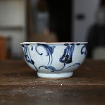 Ming Dynasty Chongzhen blue and white bowl fragments porcelain specimens old porcelain specimens from the Ming and Qing Dynasties Broken porcelain used for gold restoration