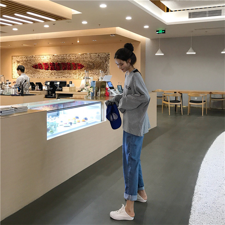 VK旗艦店 韓系顯瘦露背字母印花長袖上衣