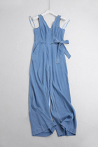 V105 original DAN small amount of upper body fried chicken beautiful V-neck strap sleeveless jumpsuit