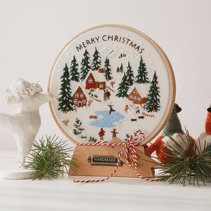 Eight O'Clock Study Room Original [Christmas Winter Snow Town] Christmas Gift for Best Friend DIY Embroidery Material Kit
