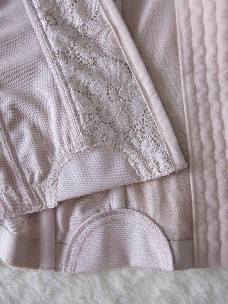 Corset en acrylique - Ref 673036 Image 16